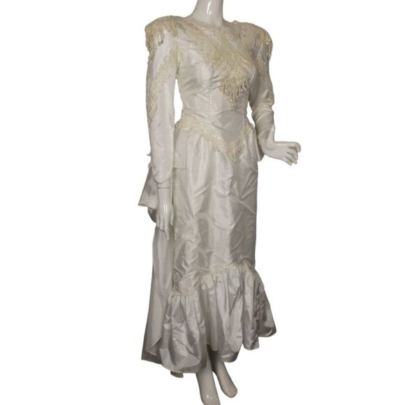Vintage WEDDING Dress, 0 Petite, Satin/Beaded, Removable Bustle, long sleeve - Picture 3 of 15